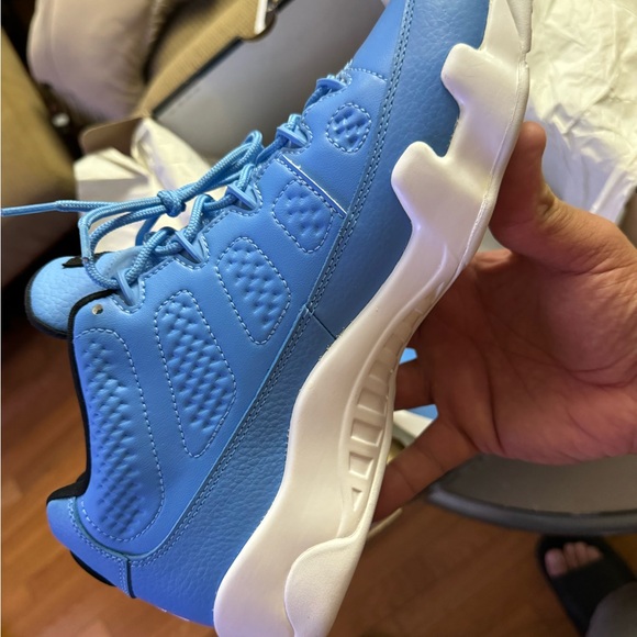 Brand New Air Jordan 9 Retro Low- Pantone - Picture 13 of 17